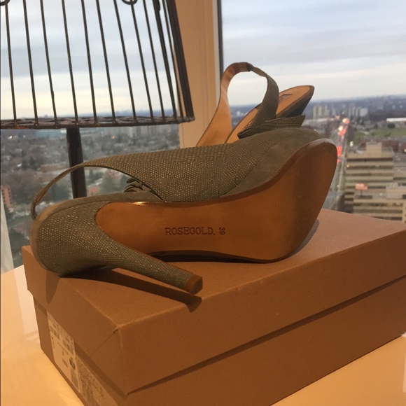 Sandals rosegold size 9 - Picture 3 of 3